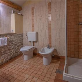 5 Bedroom Istrian Villa Estate with Large Pool and Gardens near Barban, Sleeps 12